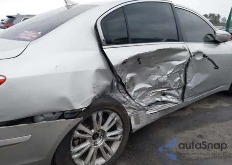 2009 Hyundai Genesis 4.6 z USA, uszkodzony, nr VIN KMHGC46F49U037935